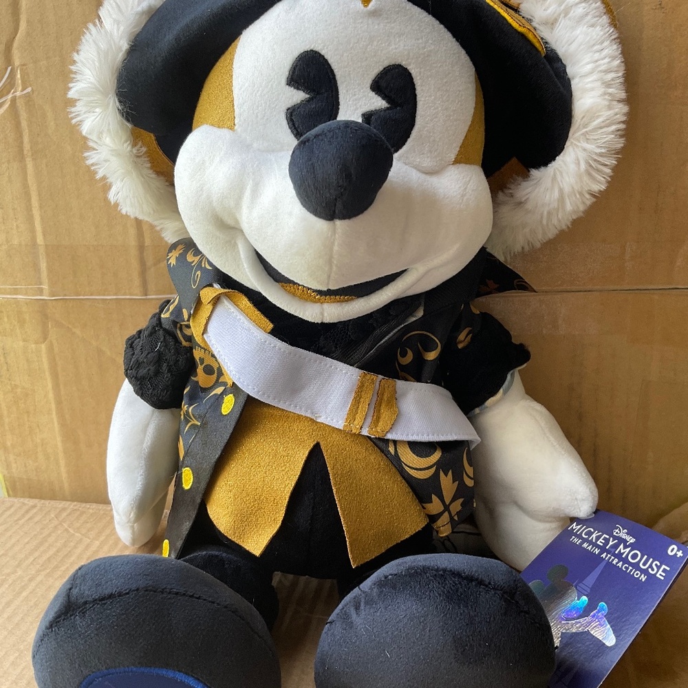 Disney Mickey Mouse main attraction pirates plush